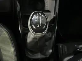 2024  Renault Kwid - Image 18