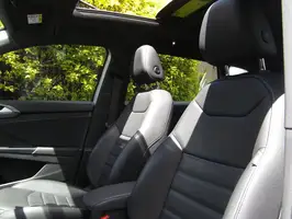 2022  Volkswagen Taos - Image 29