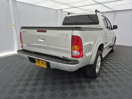 2011  Toyota Hilux - Image 16