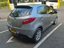 2014  Mazda 2 - Image 15