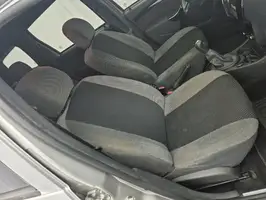 2021  Renault Duster - Image 21