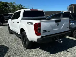 2017  Nissan Np300 - Image 13