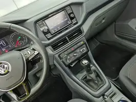 2021  Volkswagen T - Image 25