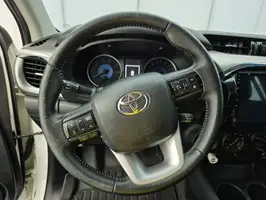 2016  Toyota Hilux - Image 21