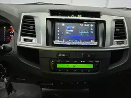 2015  Toyota Hilux - Image 25