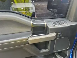 2018  Ford F - Image 20