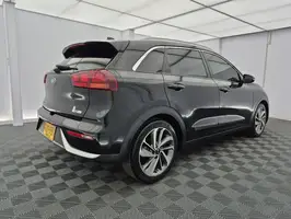 2019  Kia Niro - Image 17