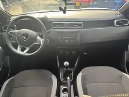 2024  Renault Duster - Image 23