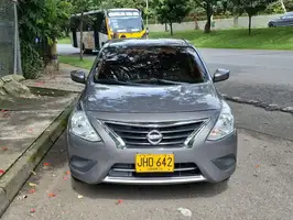 2017  Nissan Versa - Image 6