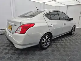 2017  Nissan Versa - Image 37