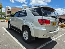 2009  Toyota Fortuner - Image 13