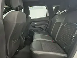 2025  Renault Duster - Image 43