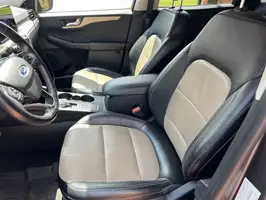 2021  Ford Escape - Image 18