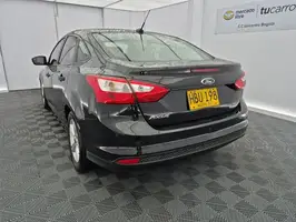 2013  Ford Focus - Image 32