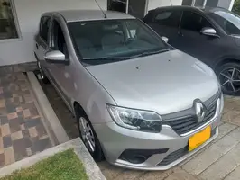 2022  Renault 2022 - Image 12