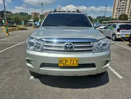 2011  Toyota Fortuner - Image 23