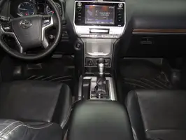 2020  Toyota Prado - Image 19