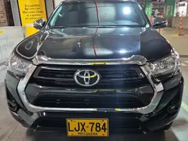 2022  Toyota Hilux - Image 25