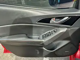 2017  Mazda 3 - Image 18