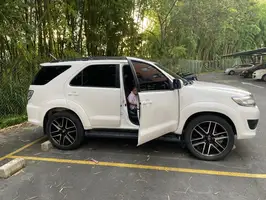 2014  Toyota Fortuner - Image 9