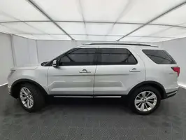 2018  Ford Explorer - Image 10