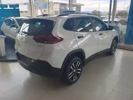 2025  Chevrolet Tracker - Image 11