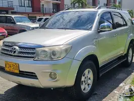 2011  Toyota Fortuner - Image 14
