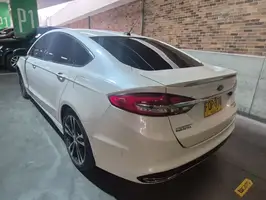 2018  Ford Fusion - Image 12