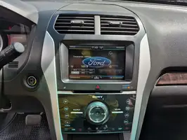 2015  Ford Explorer - Image 25