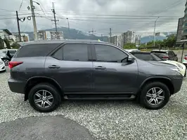 2020  Toyota Fortuner - Image 10