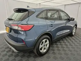 2022  Ford Escape - Image 33