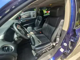 2017  Nissan Pathfinder - Image 39