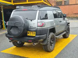 2012  Toyota Fj - Image 13