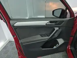 2018  Volkswagen Tiguan - Image 21