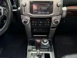 2017  Toyota 4Runner - Image 34