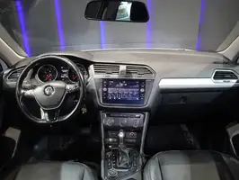 2018  Volkswagen Tiguan - Image 13
