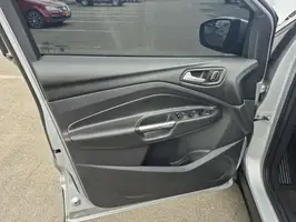 2018  Ford Escape - Image 59