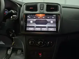 2020  Renault Logan - Image 18