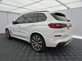 2019  Bmw X5 - Image 14