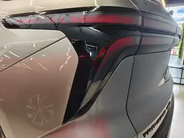 2025  Chevrolet Traverse - Image 17