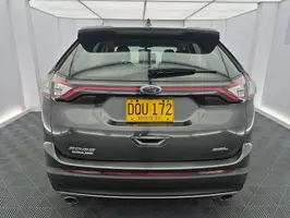 2017  Ford Edge - Image 33