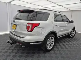 2018  Ford Explorer - Image 57