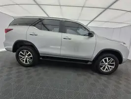 2018  Toyota Fortuner - Image 15