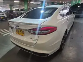 2018  Ford Fusion - Image 16