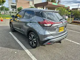 2022  Nissan Kicks - Image 11