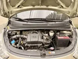 2013  Hyundai I10 - Image 12