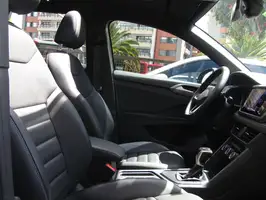 2022  Volkswagen Taos - Image 31