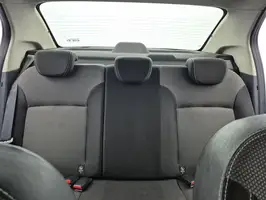 2019  Renault Logan - Image 23