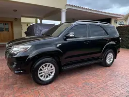 2013  Toyota Fortuner - Image 10