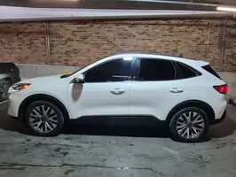 2020  Ford Escape - Image 10